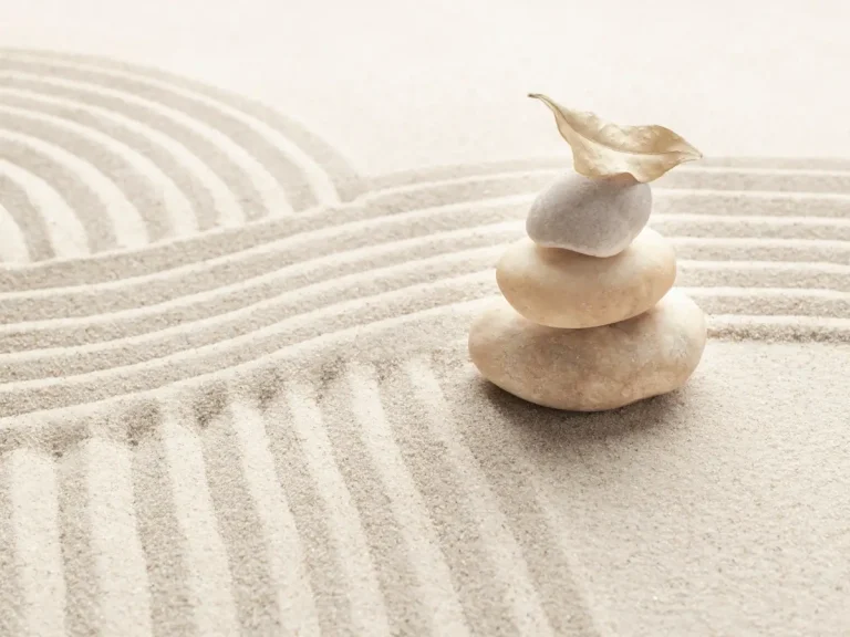 Interior design living room with balanced layout and natural light — illustrating Feng Shui principles of energy flow, harmony and spatial configuration.