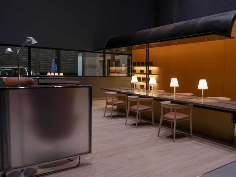 Genesis Showroom Collaboration – SKETCHURE